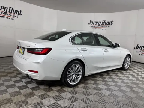 More photos of 2024 BMW 3 Series 330i at Jerry Hunt Supercenter - Lexington, NC