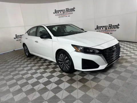 More photos of 2025 Nissan Altima 2.5 SV at Jerry Hunt Supercenter - Lexington, NC