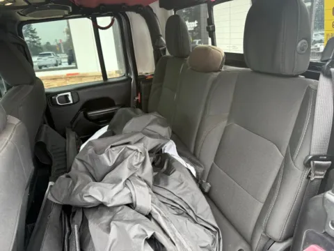 More photos of 2021 Jeep Gladiator Willys at Jerry Hunt Supercenter - Lexington, NC