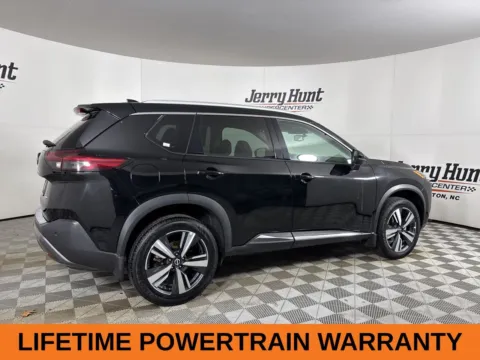 More photos of 2022 Nissan Rogue SL at Jerry Hunt Supercenter - Lexington, NC