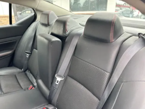 More photos of 2023 Nissan Altima 2.5 SR at Jerry Hunt Supercenter - Lexington, NC