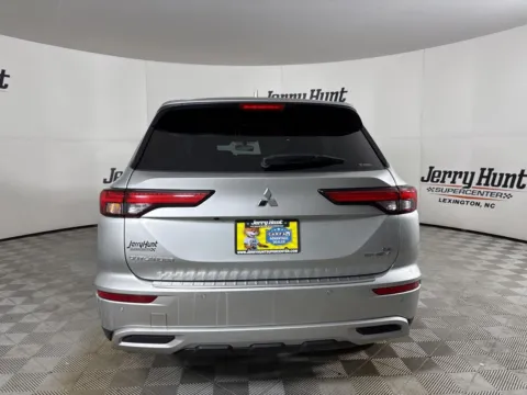 More photos of 2024 Mitsubishi Outlander PHEV SE at Jerry Hunt Supercenter - Lexington, NC