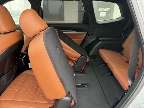 More photos of 2024 Kia Telluride SX X-Pro at Jerry Hunt Supercenter - Lexington, NC