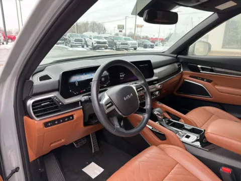 More photos of 2024 Kia Telluride SX X-Pro at Jerry Hunt Supercenter - Lexington, NC