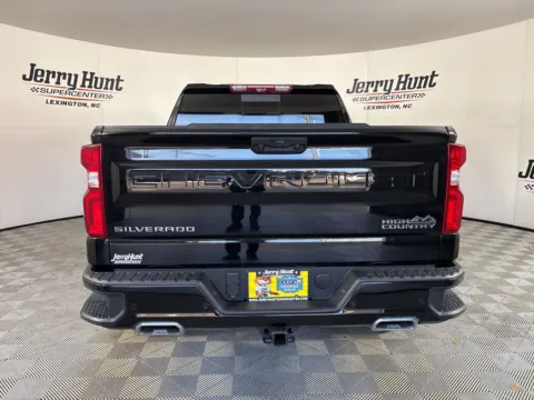 More photos of 2022 Chevrolet Silverado 1500 High Country at Jerry Hunt Supercenter - Lexington, NC
