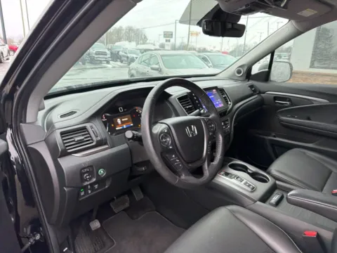 More photos of 2023 Honda Ridgeline RTL at Jerry Hunt Supercenter - Lexington, NC
