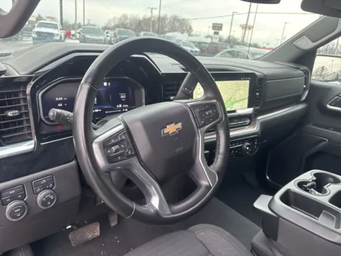 More photos of 2025 Chevrolet Silverado 1500 LT at Jerry Hunt Supercenter - Lexington, NC