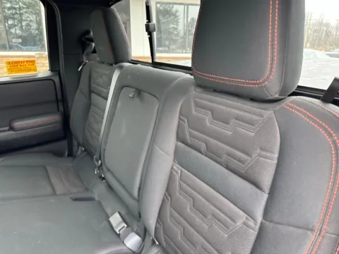 More photos of 2022 Nissan Frontier PRO-X at Jerry Hunt Supercenter - Lexington, NC