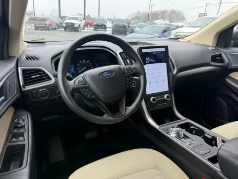 More photos of 2023 Ford Edge SE at Jerry Hunt Supercenter - Lexington, NC