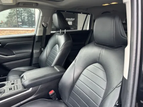 Another view of 2023 Toyota Highlander XLE for sale in Lexington, NC at Jerry Hunt Supercenter - Lexington