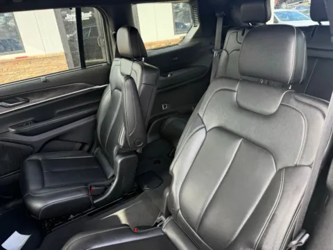 Another view of 2024 Jeep Grand Cherokee L Limited for sale in Lexington, NC at Jerry Hunt Supercenter - Lexington