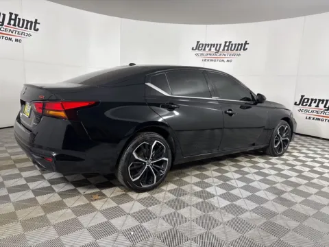 More photos of 2025 Nissan Altima 2.5 SR at Jerry Hunt Supercenter - Lexington, NC