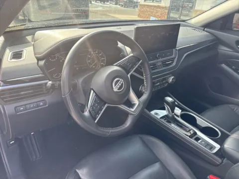 More photos of 2025 Nissan Altima 2.5 SR at Jerry Hunt Supercenter - Lexington, NC