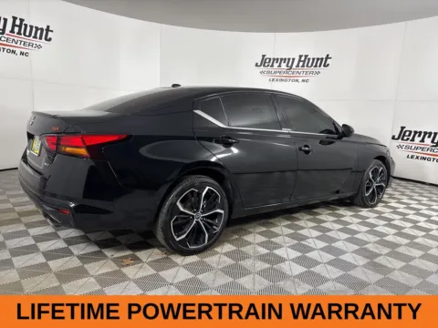 More photos of 2025 Nissan Altima 2.5 SR at Jerry Hunt Supercenter - Lexington, NC