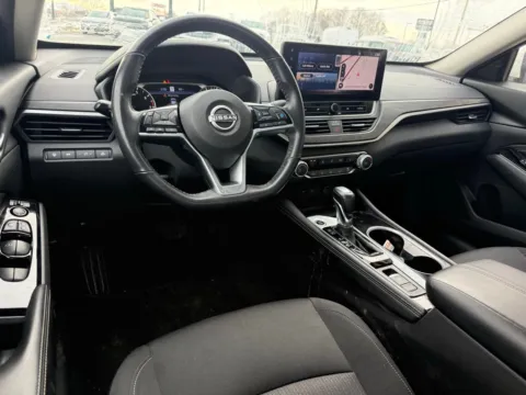 More photos of 2023 Nissan Altima 2.5 SV at Jerry Hunt Supercenter - Lexington, NC