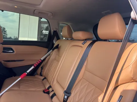 More photos of 2023 Nissan Rogue Platinum at Jerry Hunt Supercenter - Lexington, NC