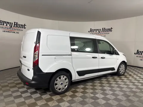 More photos of 2022 Ford Transit Connect XL at Jerry Hunt Supercenter - Lexington, NC