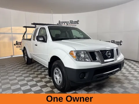 More photos of 2017 Nissan Frontier S at Jerry Hunt Supercenter - Lexington, NC