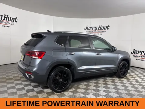 More photos of 2023 Volkswagen Taos 1.5T SE at Jerry Hunt Supercenter - Lexington, NC