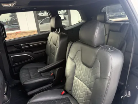 More photos of 2024 Kia Telluride SX-Prestige X-Pro at Jerry Hunt Supercenter - Lexington, NC