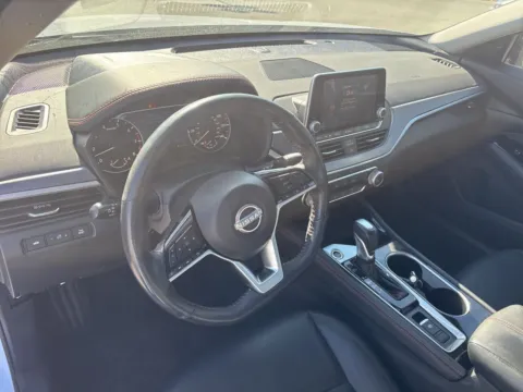 More photos of 2023 Nissan Altima 2.5 SR at Jerry Hunt Supercenter - Lexington, NC