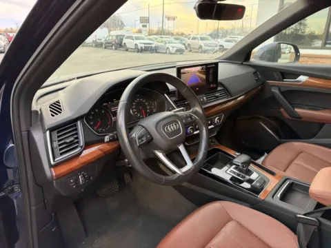 More photos of 2022 Audi Q5 45 S line Premium at Jerry Hunt Supercenter - Lexington, NC