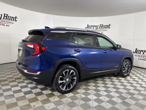 More photos of 2022 GMC Terrain SLT at Jerry Hunt Supercenter - Lexington, NC