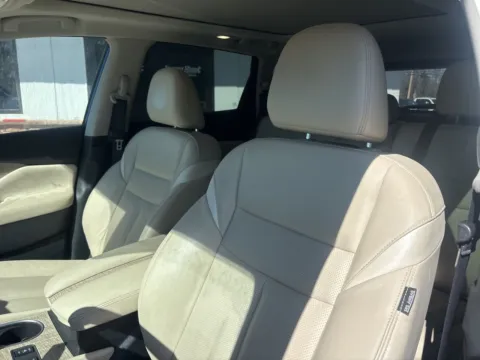 More photos of 2024 Nissan Murano SL at Jerry Hunt Supercenter - Lexington, NC