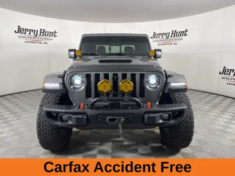 More photos of 2021 Jeep Gladiator Mojave at Jerry Hunt Supercenter - Lexington, NC