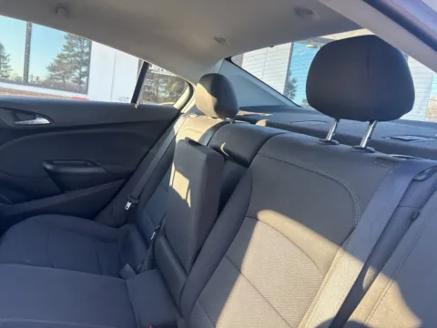 More photos of 2019 Chevrolet Cruze LT at Jerry Hunt Supercenter - Lexington, NC