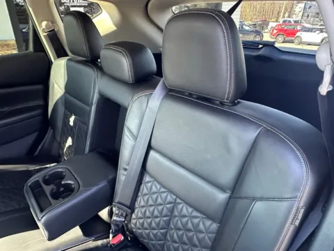 More photos of 2023 Nissan Murano Platinum at Jerry Hunt Supercenter - Lexington, NC