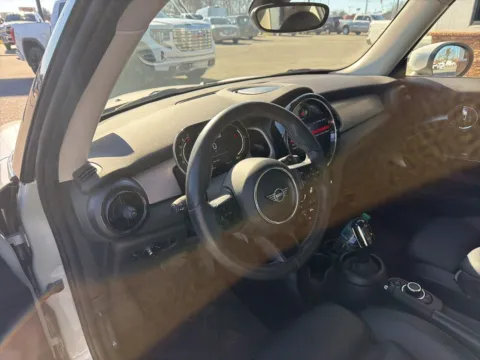 More photos of 2023 MINI Cooper S at Jerry Hunt Supercenter - Lexington, NC