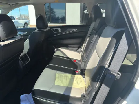 More photos of 2020 INFINITI QX60 Signature Edition at Jerry Hunt Supercenter - Lexington, NC