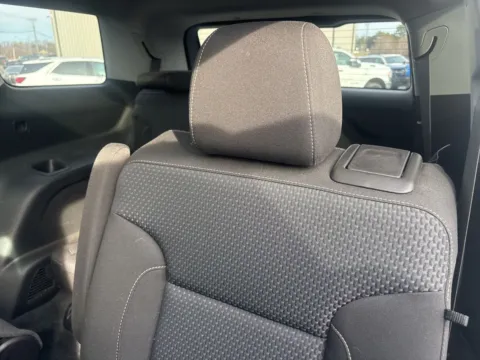 More photos of 2023 GMC Acadia SLE at Jerry Hunt Supercenter - Lexington, NC