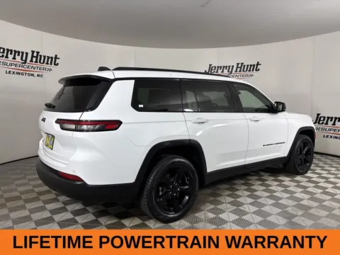 More photos of 2023 Jeep Grand Cherokee L Altitude at Jerry Hunt Supercenter - Lexington, NC