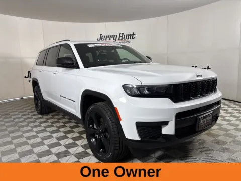 More photos of 2023 Jeep Grand Cherokee L Altitude at Jerry Hunt Supercenter - Lexington, NC