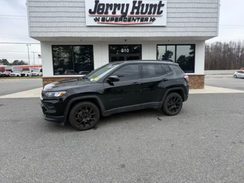 Black 2022 Jeep Compass Altitude for sale in Lexington, NC