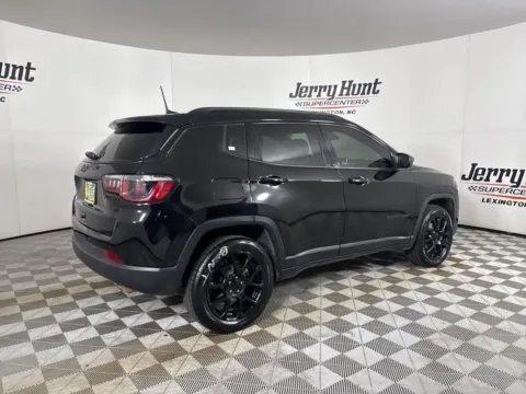 More photos of 2022 Jeep Compass Altitude at Jerry Hunt Supercenter - Lexington, NC