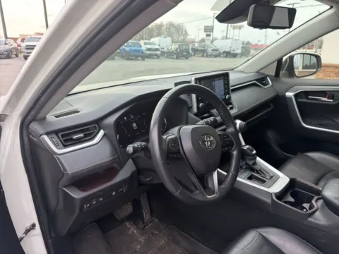 More photos of 2019 Toyota RAV4 Limited at Jerry Hunt Supercenter - Lexington, NC