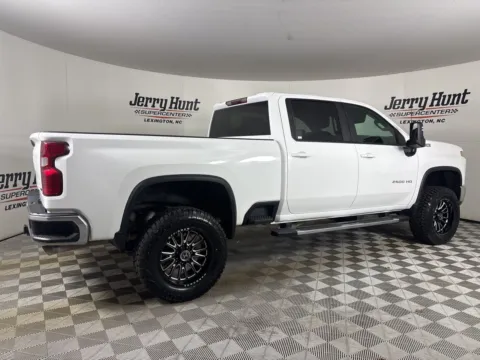 More photos of 2023 Chevrolet Silverado 2500HD LT at Jerry Hunt Supercenter - Lexington, NC