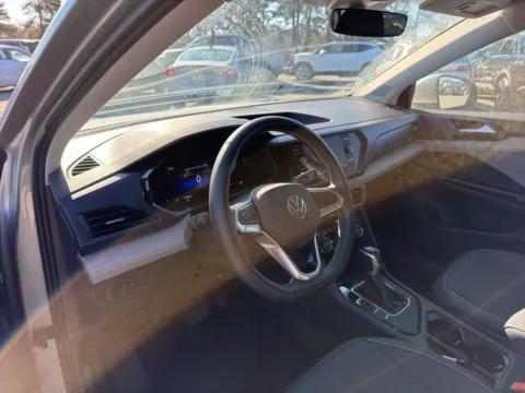 More photos of 2024 Volkswagen Taos 1.5T SE at Jerry Hunt Supercenter - Lexington, NC