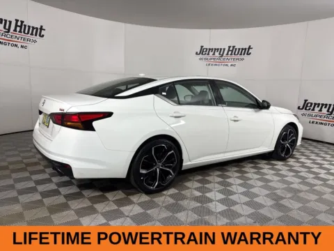 More photos of 2025 Nissan Altima 2.5 SR at Jerry Hunt Supercenter - Lexington, NC