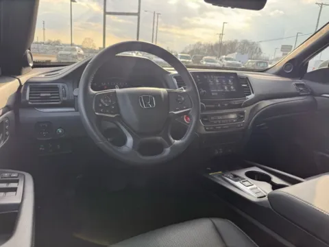 More photos of 2025 Honda Passport EX-L at Jerry Hunt Supercenter - Lexington, NC