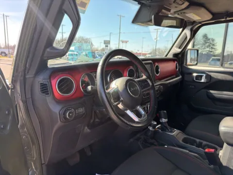 More photos of 2022 Jeep Wrangler Unlimited Rubicon at Jerry Hunt Supercenter - Lexington, NC