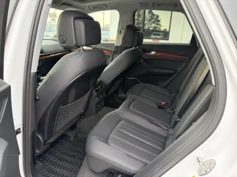 More photos of 2023 Audi Q5 45 S line Premium at Jerry Hunt Supercenter - Lexington, NC