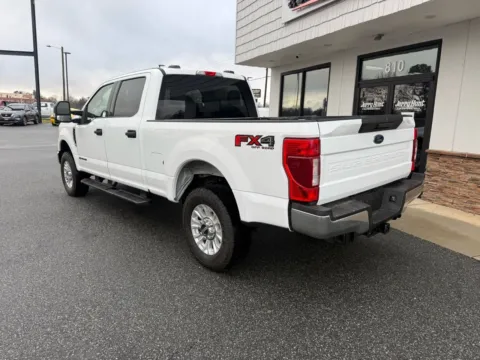 More photos of 2022 Ford F-250SD XLT at Jerry Hunt Supercenter - Lexington, NC