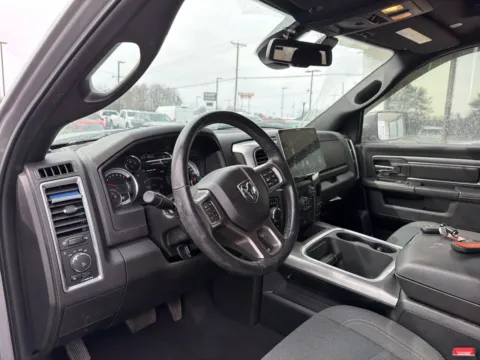 More photos of 2023 Ram 1500 Classic Warlock at Jerry Hunt Supercenter - Lexington, NC