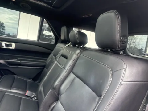 More photos of 2020 Ford Explorer XLT at Jerry Hunt Supercenter - Lexington, NC