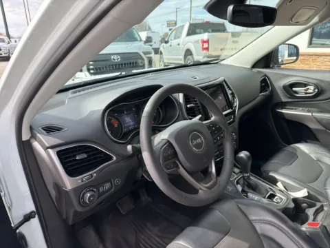 More photos of 2022 Jeep Cherokee Limited at Jerry Hunt Supercenter - Lexington, NC