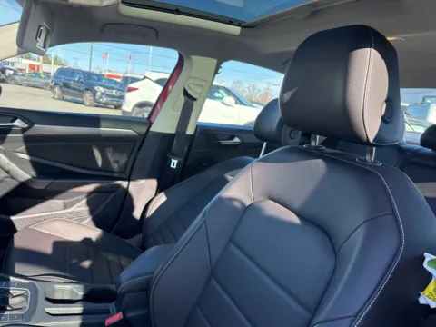 Another view of 2024 Volkswagen Jetta 1.5T SE for sale in Lexington, NC at Jerry Hunt Supercenter - Lexington